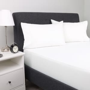 أحصلي على Purity Luxe | مجموعة غطاء السرير المعالجة بالفضة من شراشف وأغطية سرير ولون
