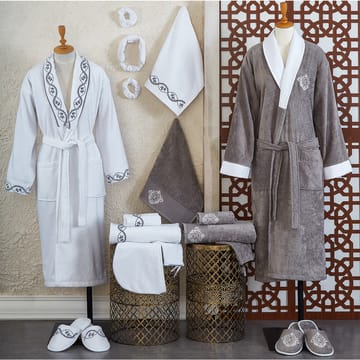 بلس | طقم أرواب حمام 18 قطعة