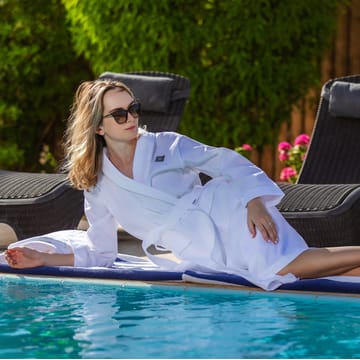 اشتر ريناد | روب حمام فندقي أبيض من كرز لنن من أرواب الحمام متجر كرزلنن الإلكتروني من ماركة الحصرية ولون اشتر ريناد | روب حمام فندقي أبيض من كرز لنن من أرواب الحمام متجر كرزلنن الإلكتروني من ماركة الحصرية ولون اشتر ريناد | روب حمام فندقي أبيض من كرز لنن م