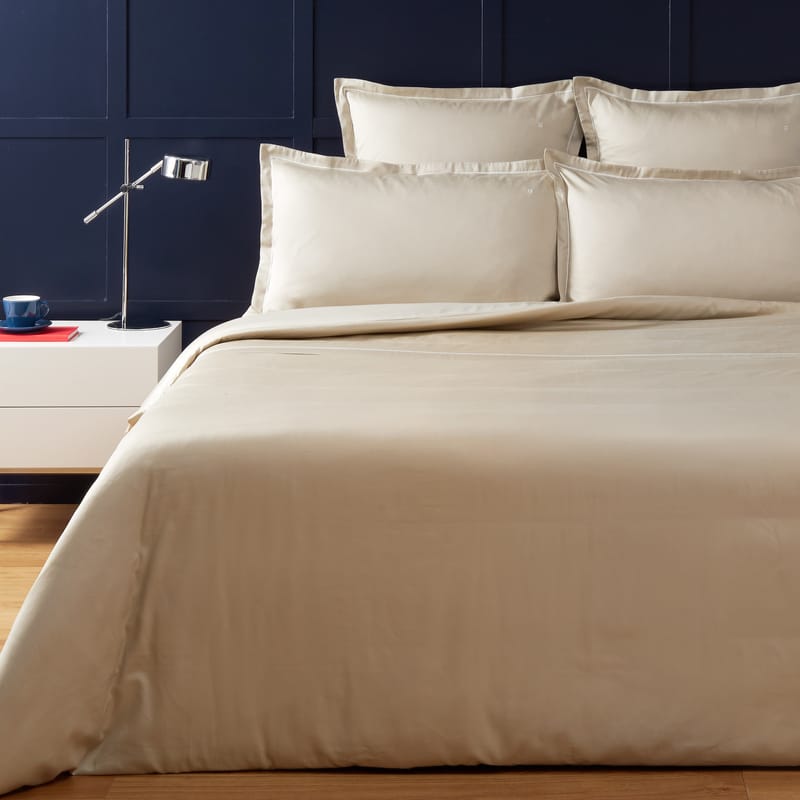 Arthur | بيت لحاف من تومي هيلفيغر 3 قطع, أبيض مطفي color-1 Arthur | بيت لحاف من تومي هيلفيغر 3 قطع, أبيض مطفي color-1