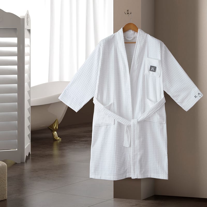 اشتر روب حمام فندقي أبيض من كرز لنن من عروض متجر كرزلنن الإلكتروني من ماركة الحصرية ولون ابيض