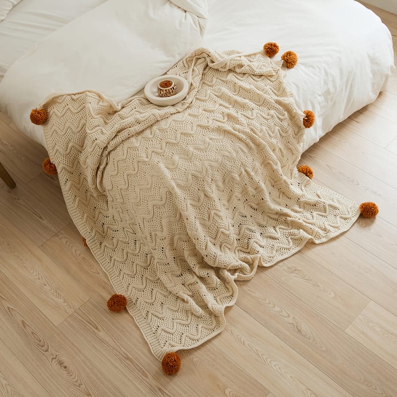  شملة - بطانية أكريليك ديكورية شتوية مع بومبومس من كرز لنن
