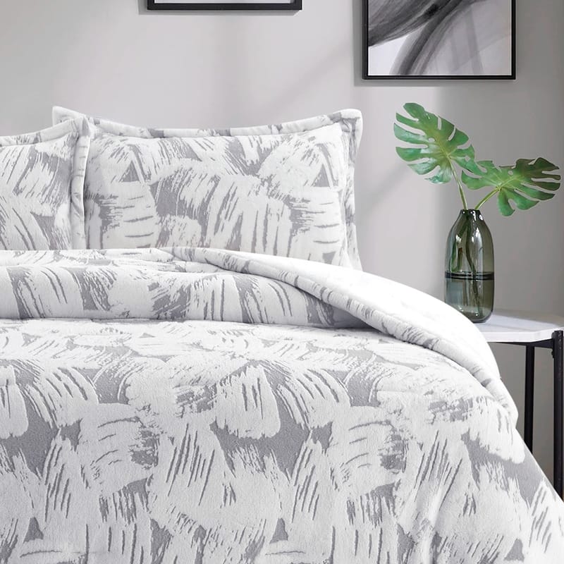  لافينيا - طقم مفرش سرير شتوي فرو ناعم 3 قطع في السعودية والخليج مقاس نفرين ومقاس نفر إلى نفر ونص
