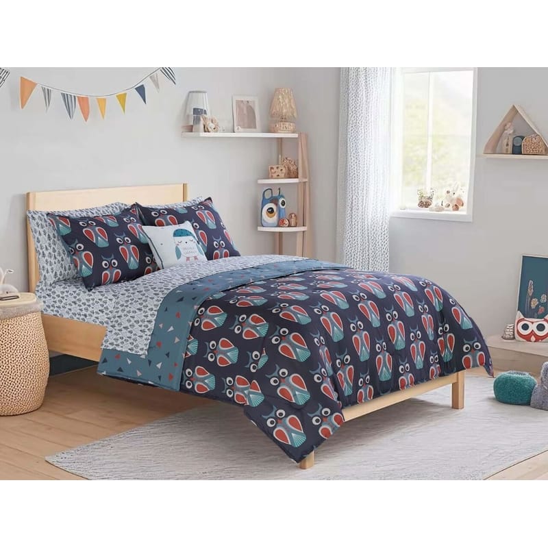 navy blue kids comforter set suitable for boys and girls
