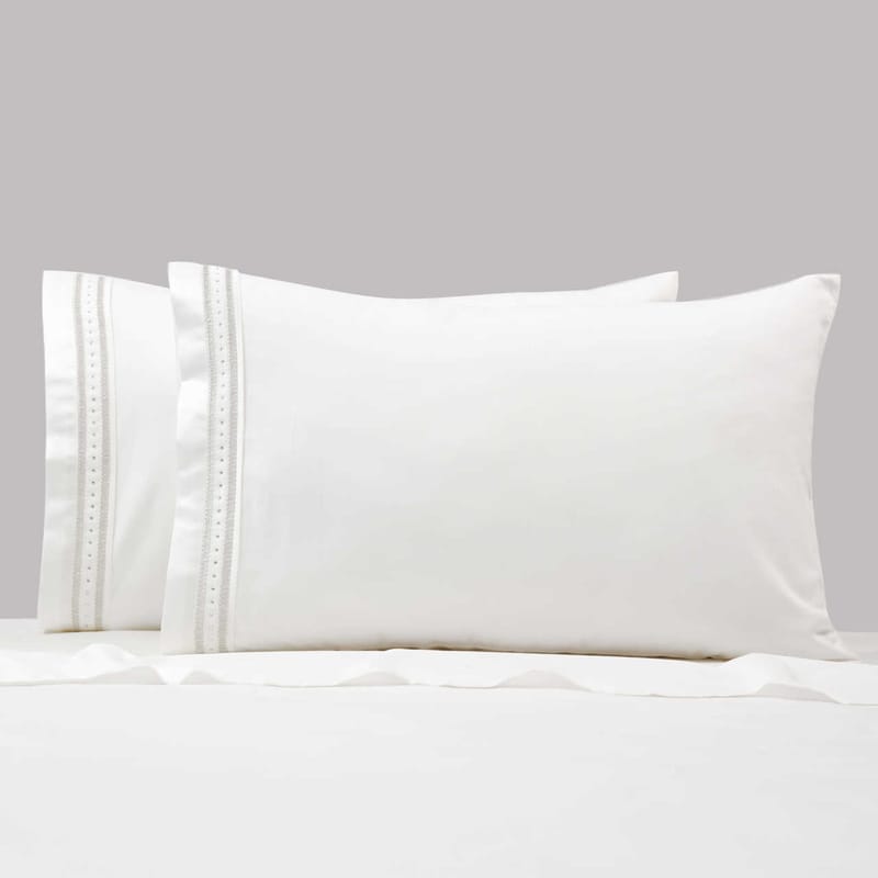 اشتر سواروفسكي | Pearl غطاءين مخدة من Swarovski متجر كرزلنن الإلكتروني من ماركة الحصرية ولون اشتر سواروفسكي | Pearl غطاءين مخدة من Swarovski متجر كرزلنن الإلكتروني من ماركة الحصرية ولون اشتر سواروفسكي | Pearl غطاءين مخدة من Swarovski متجر كرزلنن الإلكترون