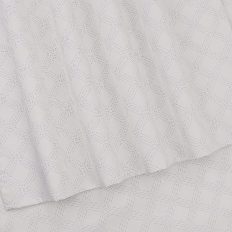 Purity Luxe | مجموعة غطاء السرير المعالجة بالفضة دايموند من شراشف وأغطية سرير