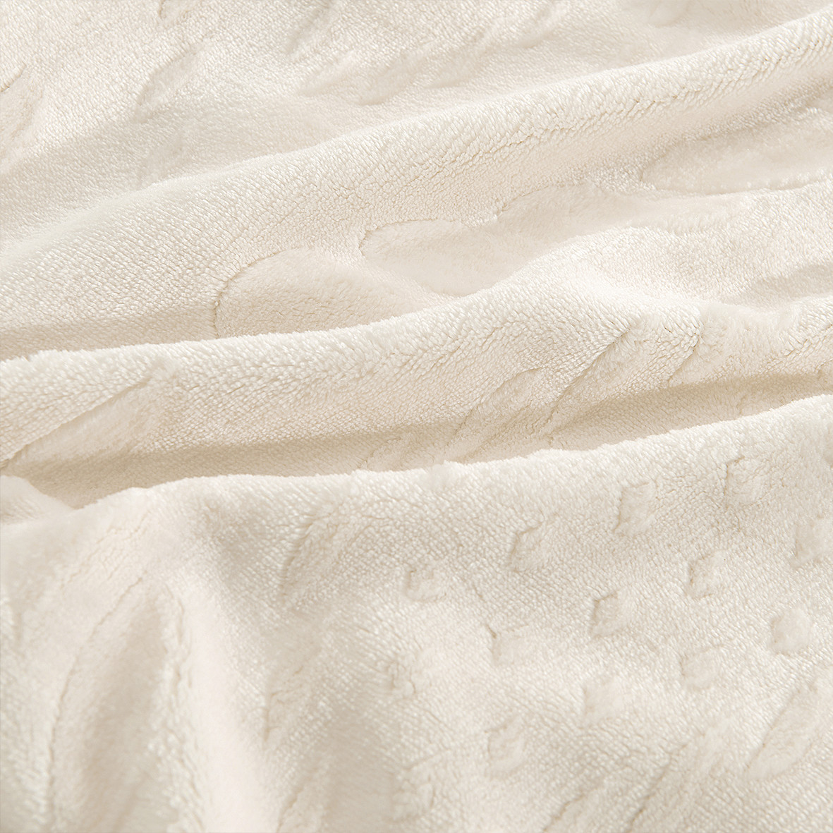 

فيليب | مفرش شتوي 3 قطع نفر - نفر ونص, Off white